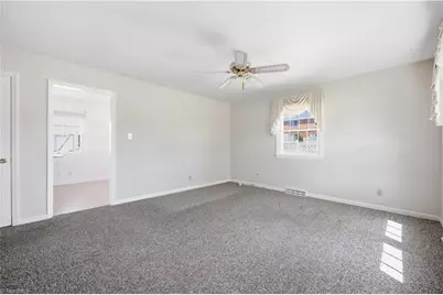 2204 Four Seasons Boulevard, Greensboro, NC 27407 - Photo 8