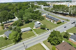 2204 Four Seasons Blvd, Greensboro, NC 27407 - Photo 44