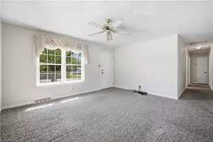 2204 Four Seasons Blvd, Greensboro, NC 27407 - Photo 10