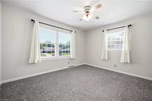 2204 Four Seasons Blvd, Greensboro, NC 27407 - Photo 20