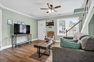 226 Friendly Ave, High Point, NC 27260 - Photo 8