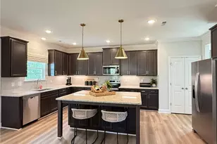 523 Valentine Ct, Graham, NC 27253 - Photo 6
