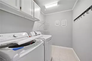 7106 Waterbury Dr, High Point, NC 27263 - Photo 16