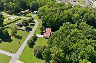 7106 Waterbury Dr, High Point, NC 27263 - Photo 28