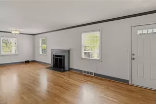 2755 Cherokee Ln, Winston-Salem, NC 27103 - Photo 8