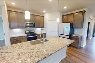 4415 Sapphire Ct, Clemmons, NC 27012 - Photo 2