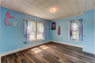 395 N Park St, Asheboro, NC 27203 - Photo 16