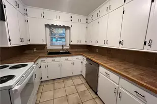 1184 Lamont Dr, Winston-Salem, NC 27103 - Photo 2