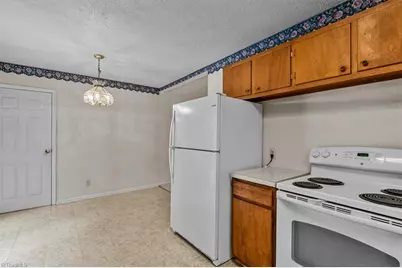 3404 Rolling Road, High Point, NC 27265 - Photo 10