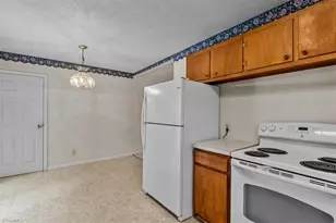 3404 Rolling Rd, High Point, NC 27265 - Photo 10