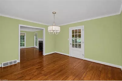 809 Hillcrest Drive, High Point, NC 27262 - Photo 10
