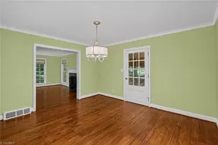 809 Hillcrest Dr, High Point, NC 27262 - Photo 10