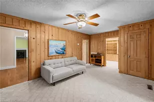 809 Hillcrest Dr, High Point, NC 27262 - Photo 20