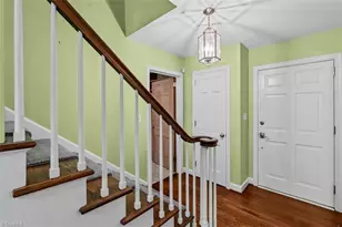 809 Hillcrest Dr, High Point, NC 27262 - Photo 4