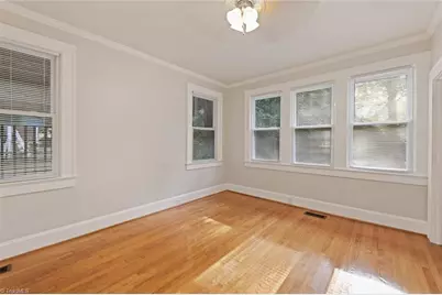 1015 S Hawthorne Road, Winston-Salem, NC 27103 - Photo 14