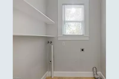 1015 S Hawthorne Road, Winston-Salem, NC 27103 - Photo 12