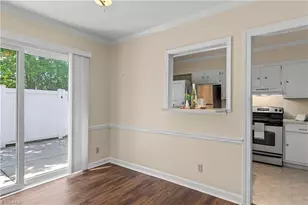371 Hanover Arms Ct, Winston-Salem, NC 27104 - Photo 10