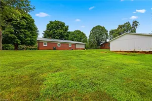 400 John McGrady Rd, North Wilkesboro, NC 28659 - Photo 6