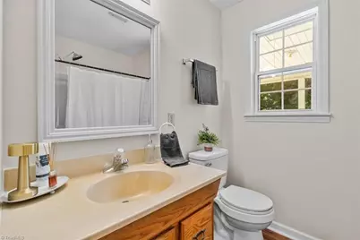 732 Jefferson Street, Eden, NC 27288 - Photo 22