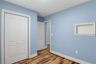 1103 Thurmond St, Winston-Salem, NC 27105 - Photo 18