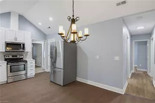 1103 Thurmond St, Winston-Salem, NC 27105 - Photo 8