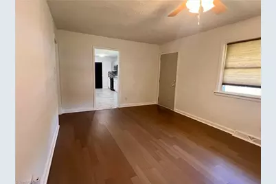 1521 Ohenry Boulevard, Greensboro, NC 27405 - Photo 8