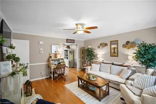 736 Salem St, Thomasville, NC 27360 - Photo 6
