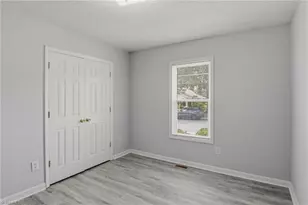 1111 Caldwell St, Greensboro, NC 27406 - Photo 18