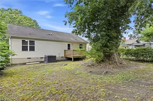 1111 Caldwell St, Greensboro, NC 27406 - Photo 26
