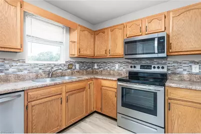 4025 Gloria Ridge, Winston-Salem, NC 27107 - Photo 12