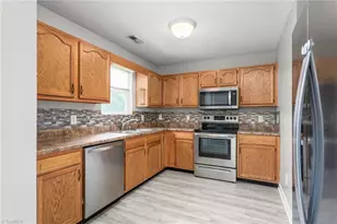 4025 Gloria Ridge, Winston-Salem, NC 27107 - Photo 10