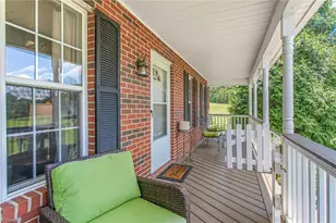 247 Twin Hill Rd, Clemmons, NC 27012 - Photo 4