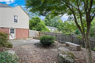 2117 N Peace Haven Rd, Winston-Salem, NC 27106 - Photo 38