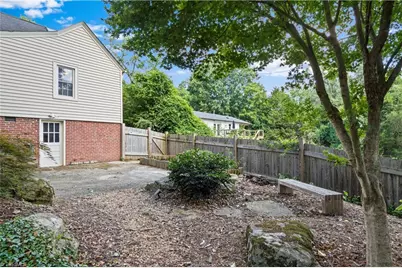 2117 N Peace Haven Road, Winston-Salem, NC 27106 - Photo 32