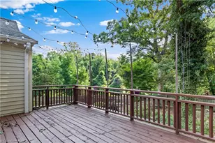 2117 N Peace Haven Rd, Winston-Salem, NC 27106 - Photo 36