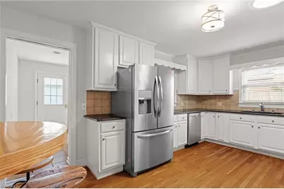 3415 Dogwood Drive, Greensboro, NC 27403 - Photo 14
