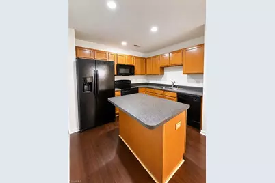7104 W Friendly Avenue #207, Greensboro, NC 27410 - Photo 4