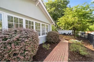 641 S Hawthorne Road, Winston-Salem, NC 27103 - Photo 40