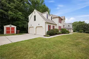 1 Downing Ridge Ct, Greensboro, NC 27407 - Photo 26