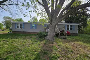 467 Huffines Mill Rd, Reidsville, NC 27320 - Photo 1