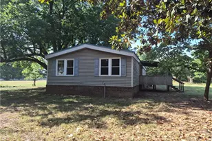 467 Huffines Mill Rd, Reidsville, NC 27320 - Photo 2