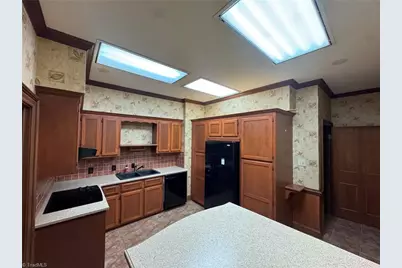 656 N Bridge Street, Elkin, NC 28621 - Photo 38