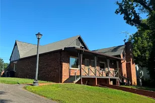 656 N Bridge St, Elkin, NC 28621 - Photo 10