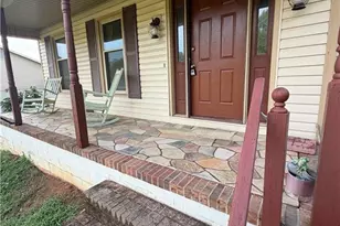 123 Valley Oaks Dr, Advance, NC 27006 - Photo 2