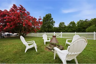 6673 S Nc Highway 62, Burlington, NC 27215 - Photo 36