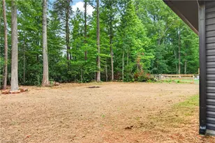105 Bridlewood Ave, High Point, NC 27265 - Photo 32