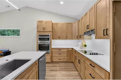 105 Bridlewood Avenue, High Point, NC 27265 - Photo 12