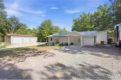 901 Decker Road, Thomasville, NC 27360 - Photo 2