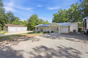 901 Decker Rd, Thomasville, NC 27360 - Photo 2