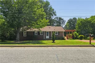 1011 Duggins St, Kernersville, NC 27284 - Photo 1